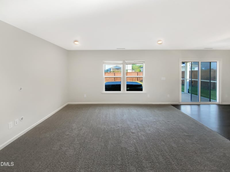 1114 Noor Ln, Fuquay Varina, NC 27526