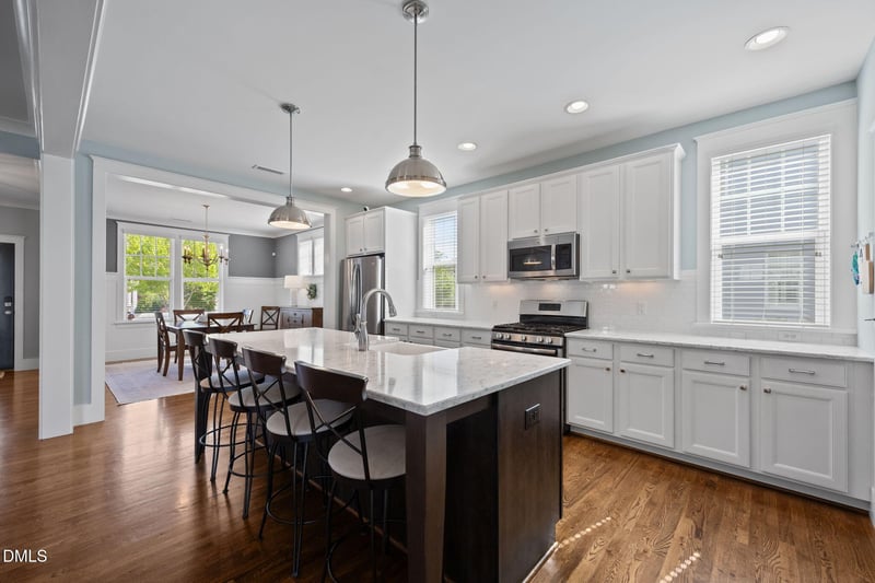 1114 Quincy Cottage Rd, Hillsborough, NC 27278