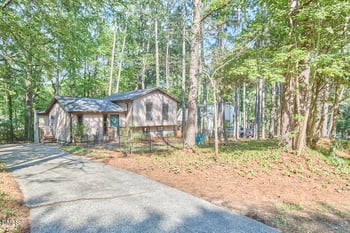 1114 Saxony Dr, Durham, NC 27707