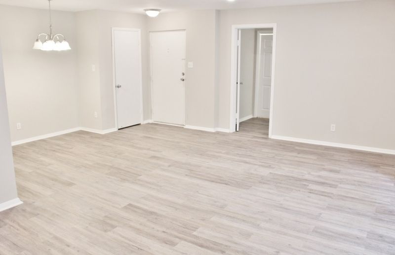 1114 Schaub Dr #E, Raleigh, NC 27606