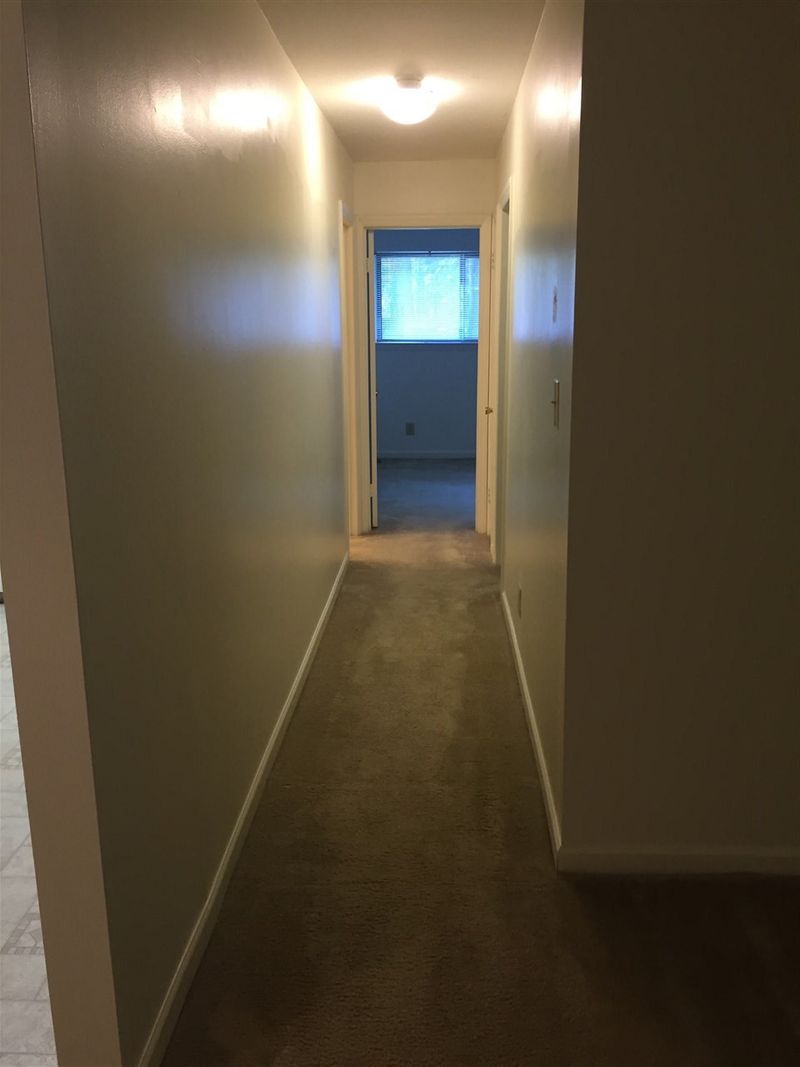 1114 Schaub Dr #J, Raleigh, NC 27606