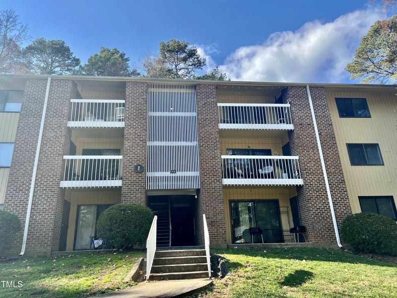 1114 Schaub Dr #D, Raleigh, NC 27606