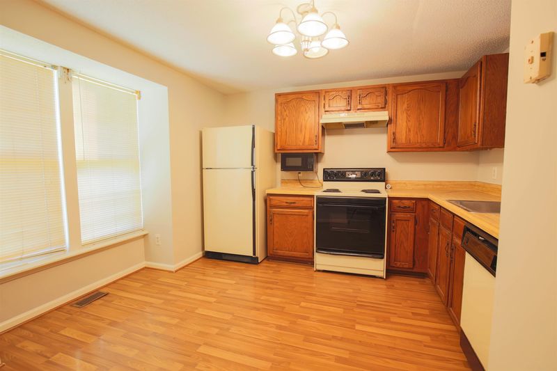 1114 Villa Green Ct, Raleigh, NC 27612