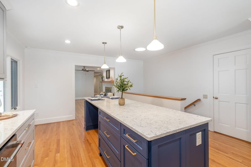 1115 Bayfield Dr, Raleigh, NC 27606