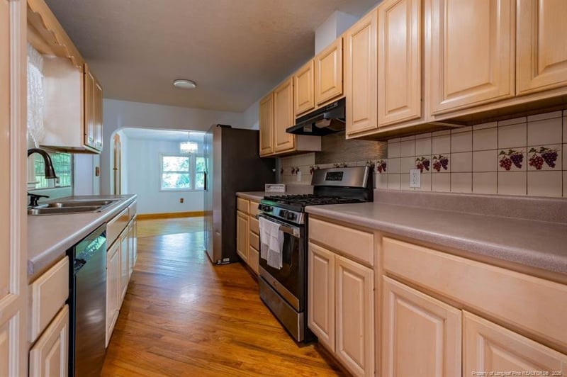 1115 Faison Ave, Fayetteville, NC 28304