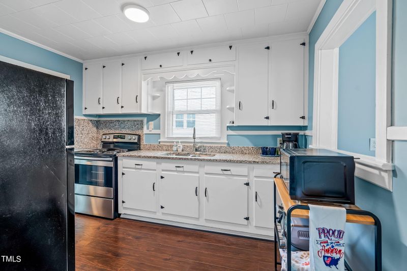 1115 Graham St, Burlington, NC 27215