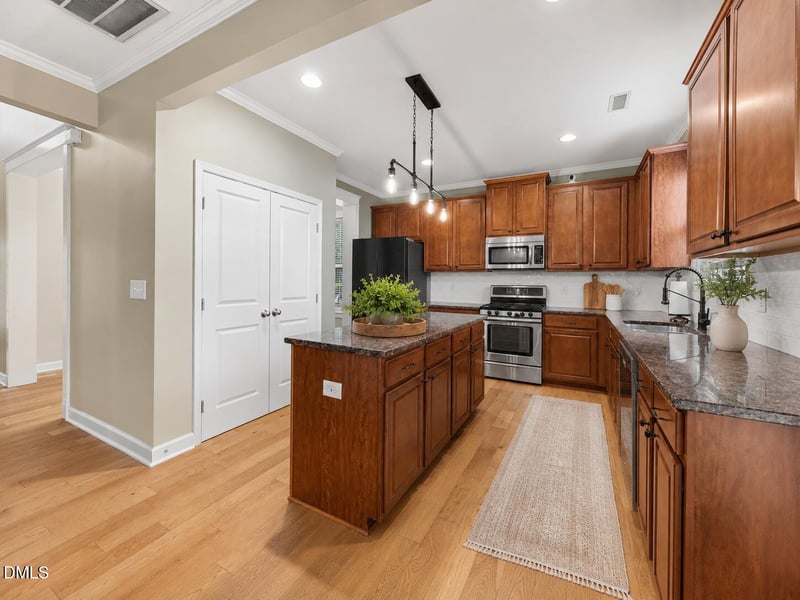 1115 High Fox Dr, Durham, NC 27703