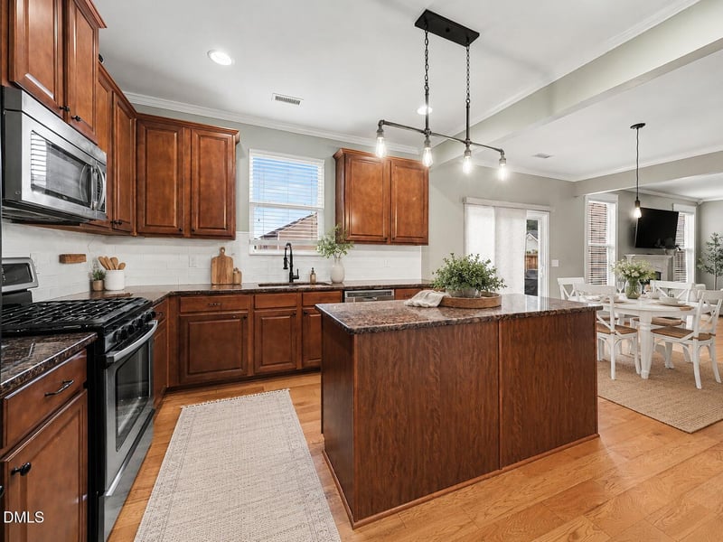 1115 High Fox Dr, Durham, NC 27703