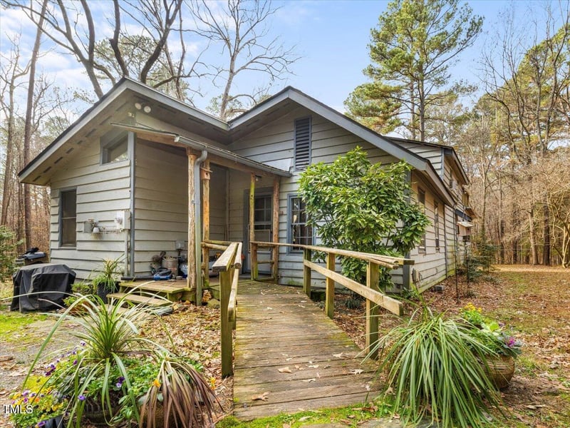 1115 Manco Dairy Rd, Pittsboro, NC 27312