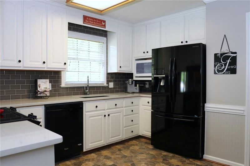1115 W Old Glencoe Rd, Burlington, NC 27217