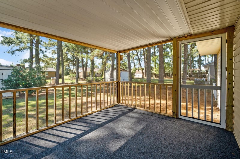 1115 W Pope St, Benson, NC 27504