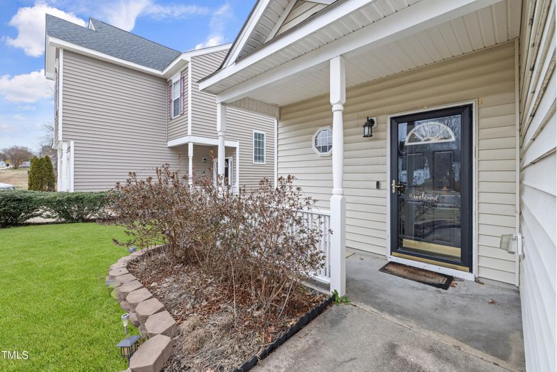 1115 Southgate Dr, Raleigh, NC 27610