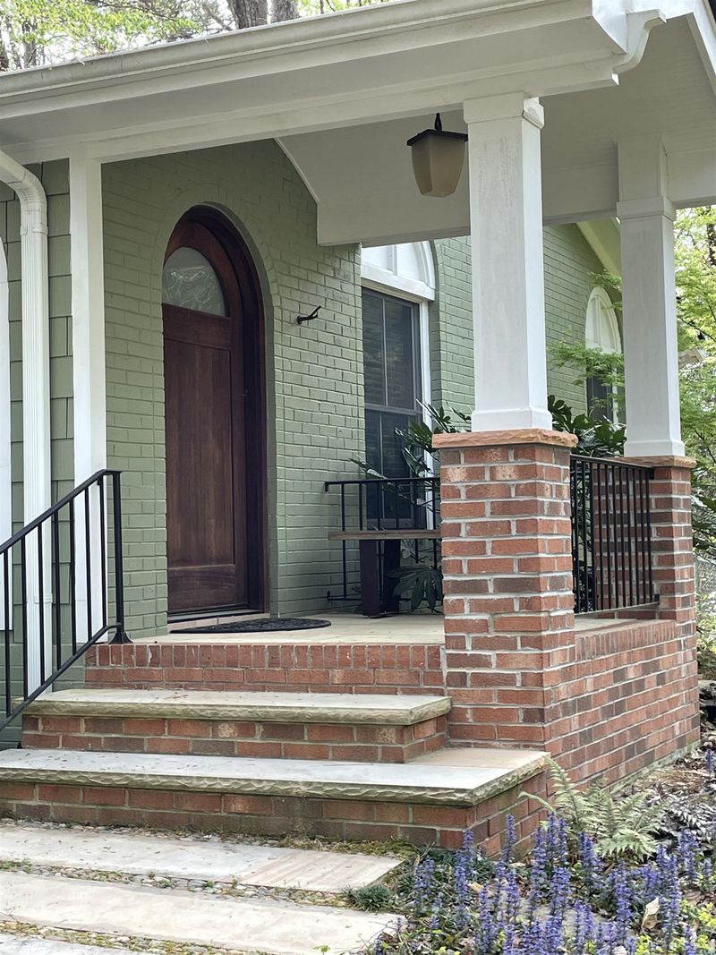 1115 Temple St, Raleigh, NC 27609