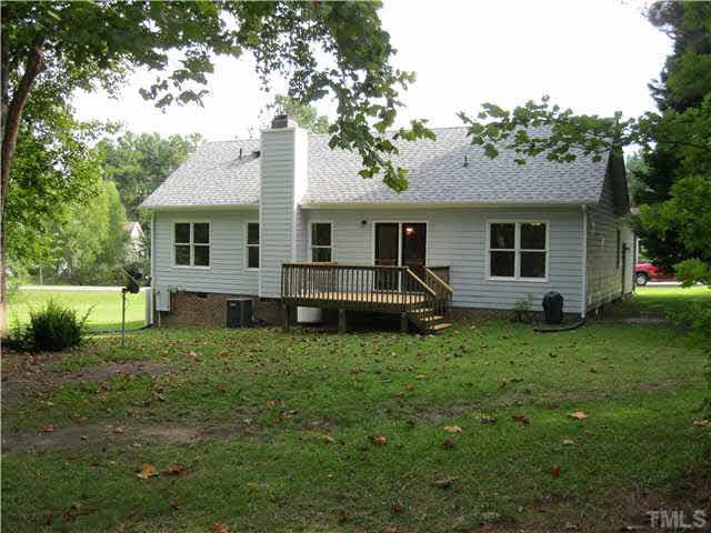 1116 Alderleaf Dr, Fuquay Varina, NC 27526