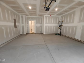 1116 Sparkling Lake Dr, Apex, NC 27523