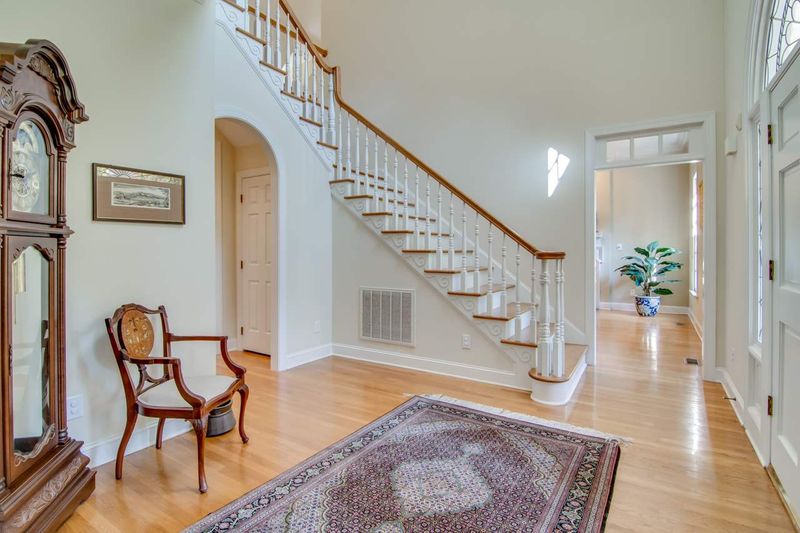 1116 Stonebridge Dr, Durham, NC 27712