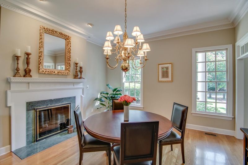 1116 Stonebridge Dr, Durham, NC 27712