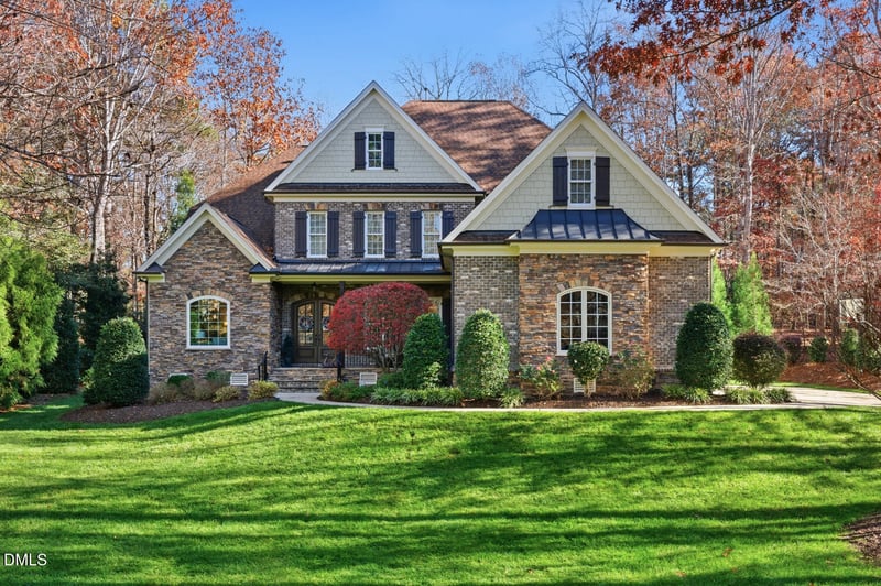 1116 Tacketts Pond Dr, Raleigh, NC 27614