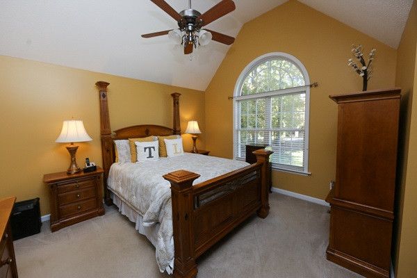1116 Urania Dr, Raleigh, NC 27603