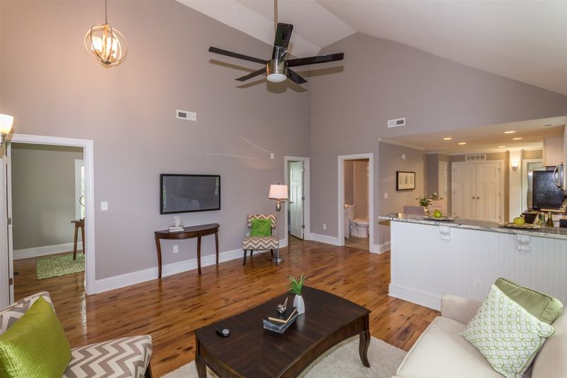 1117 S Bloodworth St, Raleigh, NC 27601