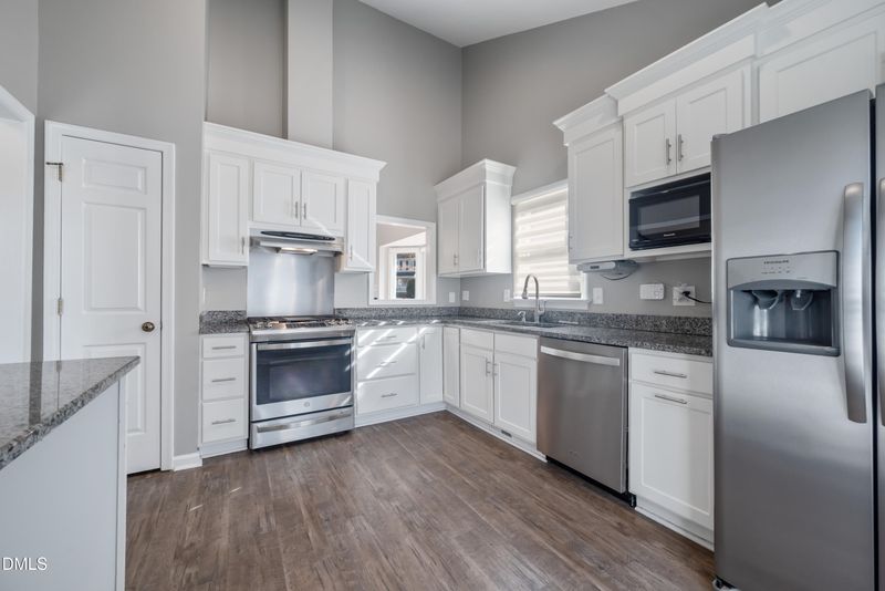 1117 Oakside Ct, Raleigh, NC 27609