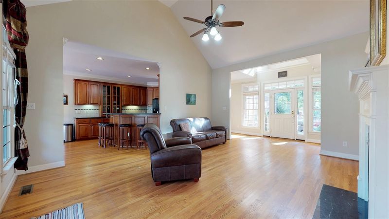 1117 Twin Springs Rd, Raleigh, NC 27603