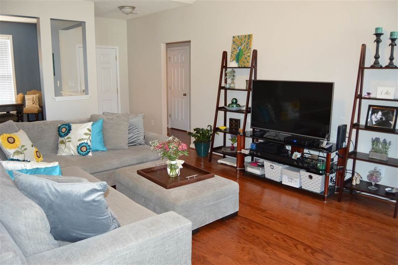 1118 Augusta Dr, Mebane, NC 27302