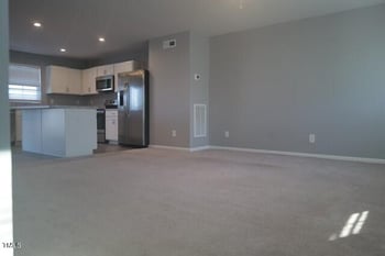 1118 Briar Rose Ln, Durham, NC 27704