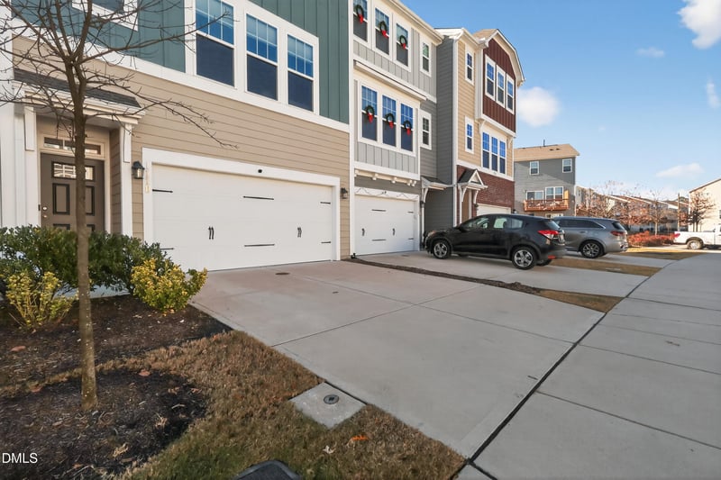 1118 Commack Dr, Durham, NC 27703