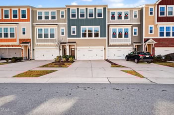 1118 Commack Dr, Durham, NC 27703