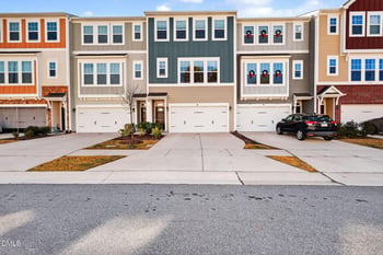 1118 Commack Dr, Durham, NC 27703