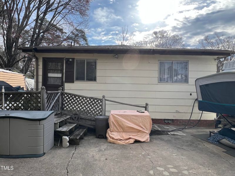 1118 W Cornwallis Rd, Durham, NC 27705