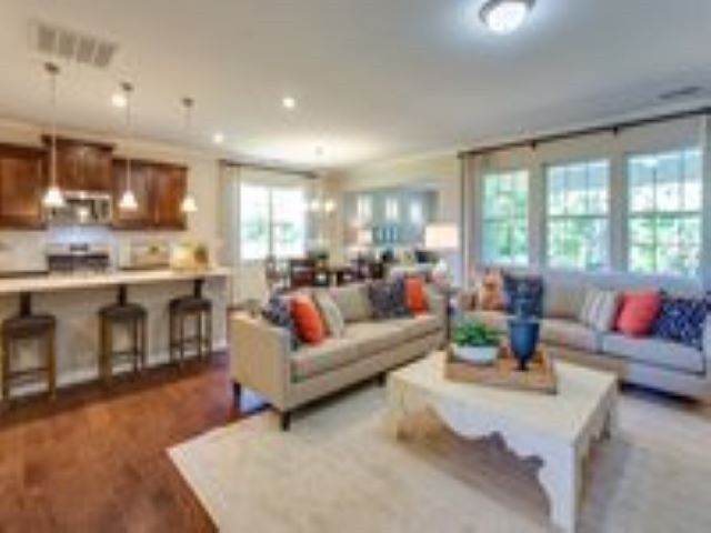 1118 Farm Leaf Dr, Durham, NC 27703