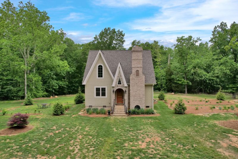 1118 Mountain Rd, Roxboro, NC 27574