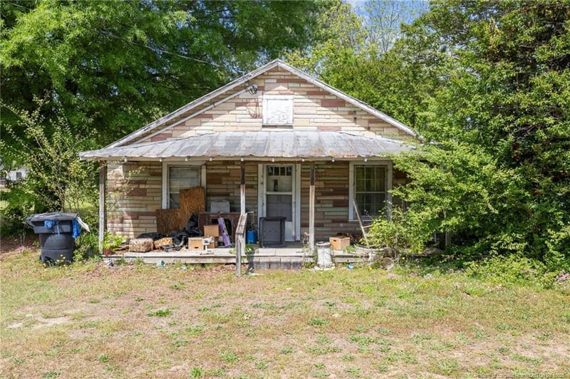 112 3rd St, Erwin, NC 28339