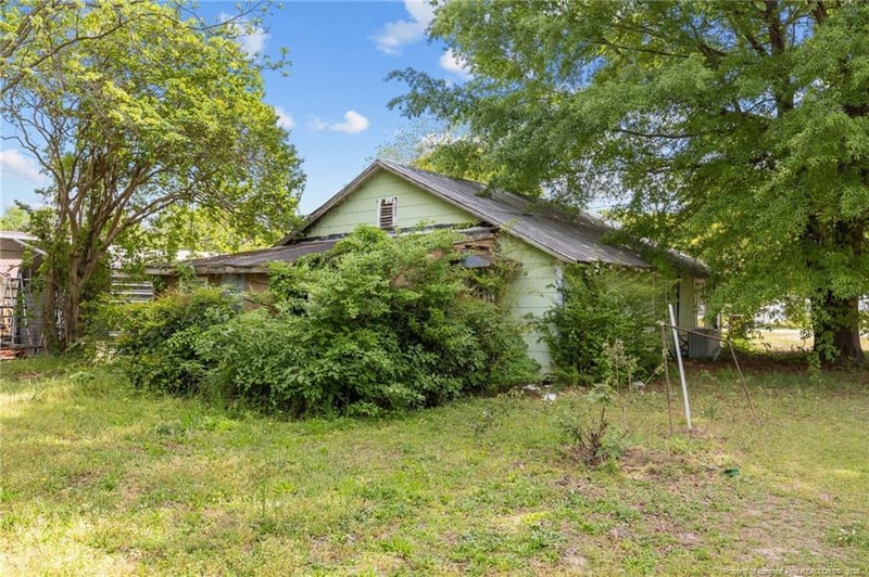 112 3rd St, Erwin, NC 28339