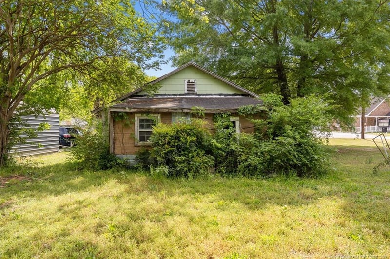 112 3rd St, Erwin, NC 28339