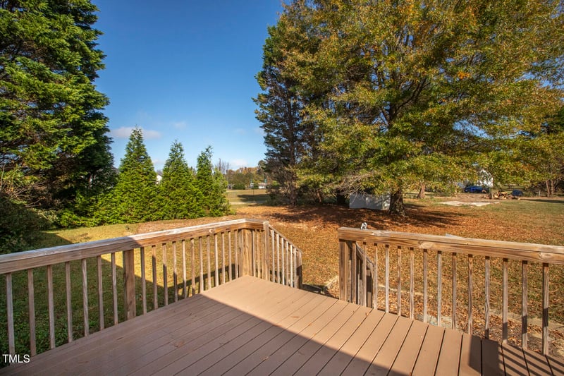 112 Amber Ln, Willow Springs, NC 27592