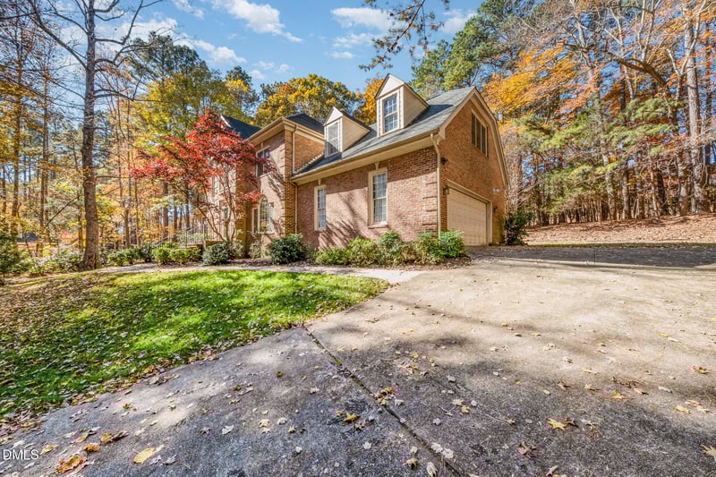 112 Ashemont Cir, Hillsborough, NC 27278