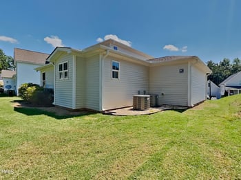 112 Ashley Woods Ct, Clayton, NC 27527