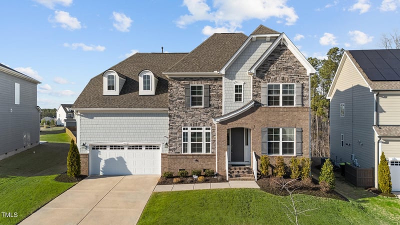 112 Ava Ct, Holly Springs, NC 27540