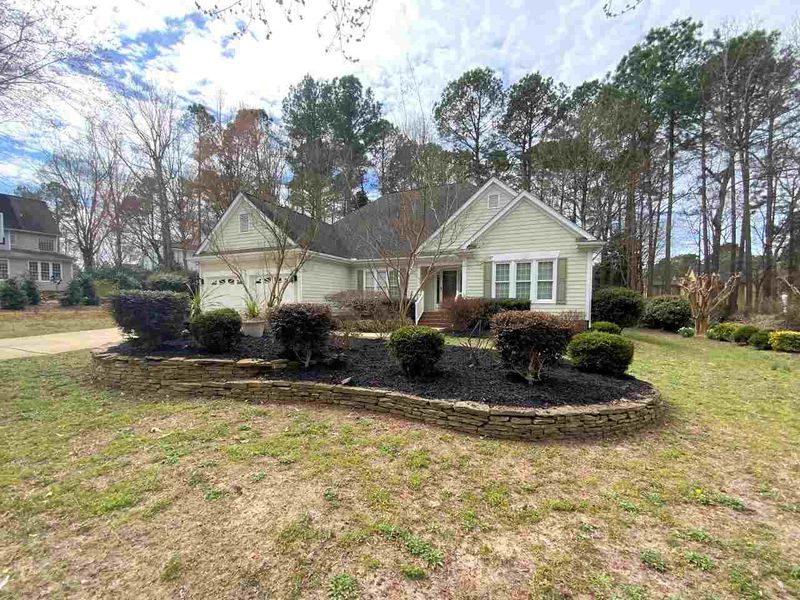112 Avenel Ln, Clayton, NC 27527