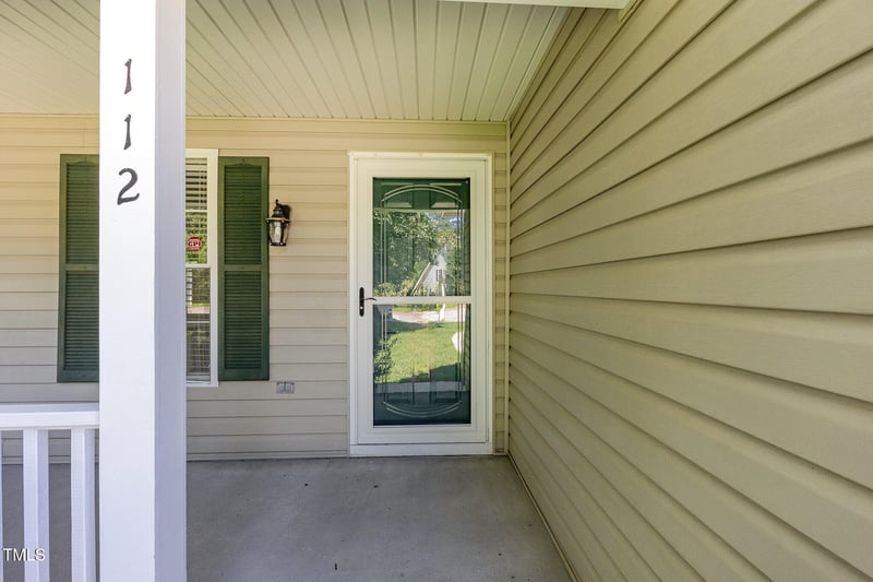 112 Avent Pines Ln, Holly Springs, NC 27540