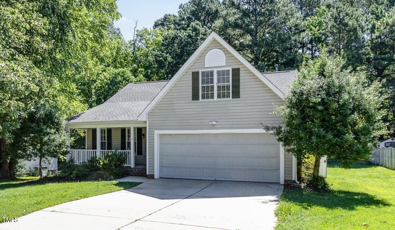 112 Avent Pines Ln, Holly Springs, NC 27540
