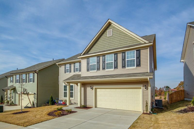 112 Avery Glenn Way, Fuquay Varina, NC 27526