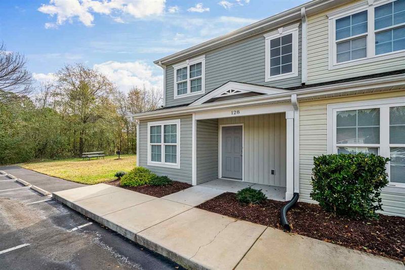 112 Brickyard Ln, Lillington, NC 27546