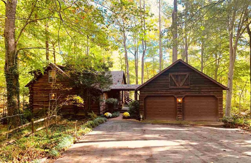 112 Brookridge Dr, Cary, NC 27518