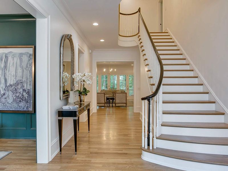 112 Bruce Dr, Cary, NC 27511