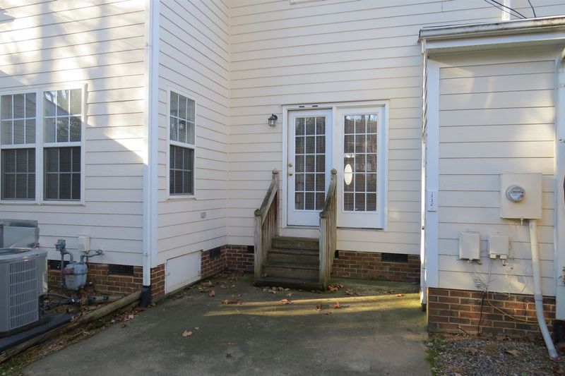112 Brush Stream Dr, Cary, NC 27511