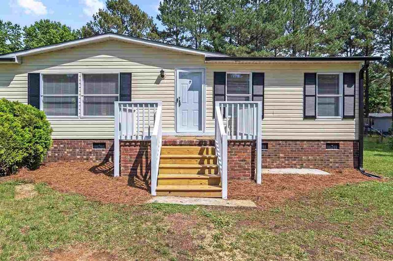 112 Buckhorn Dr, Middlesex, NC 27557